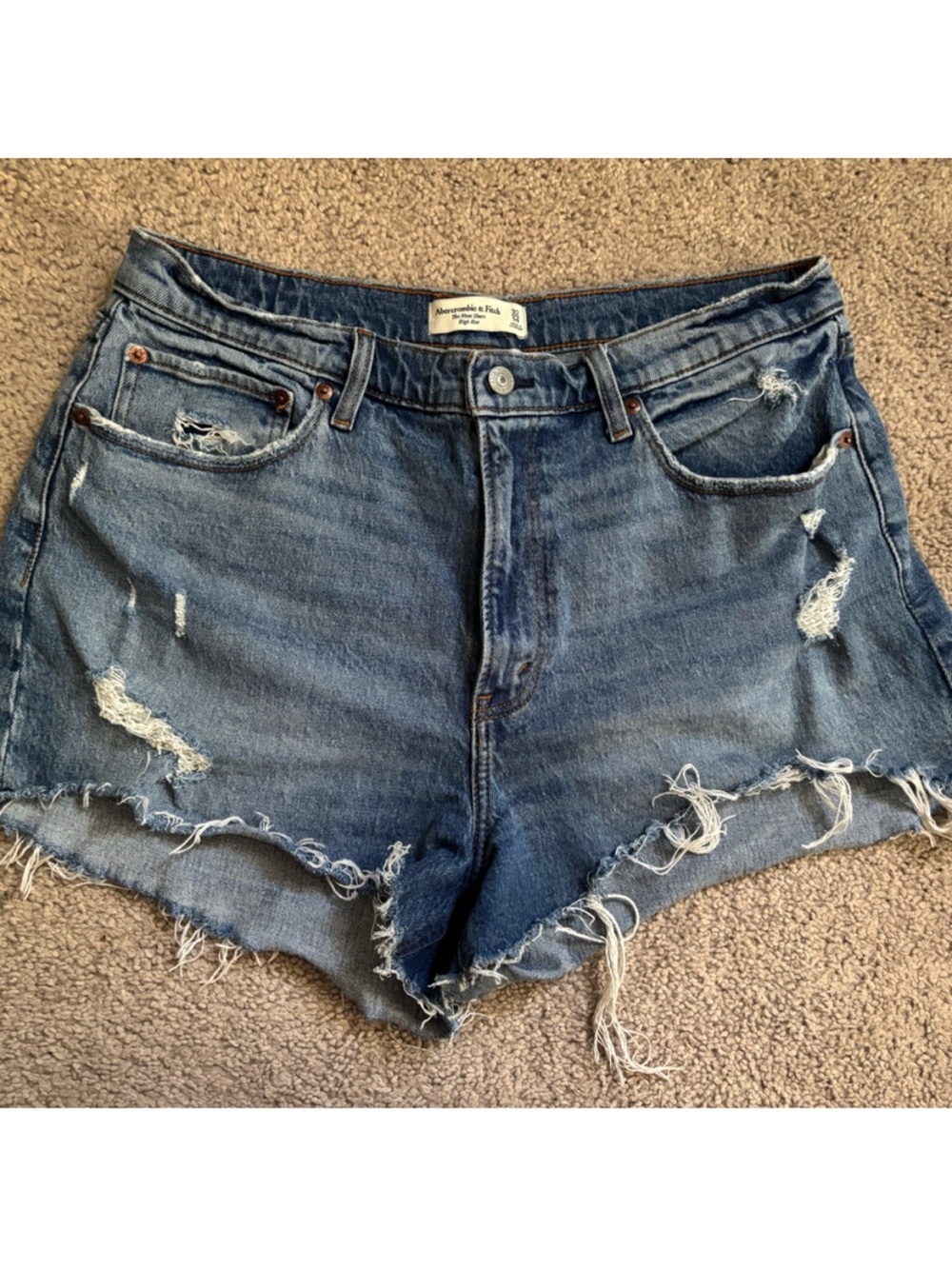 Abercrombie & Fitch | medium wash distressed the mom short high rise curve love
